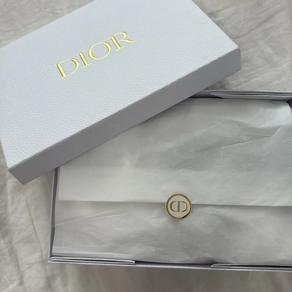 Dior Festive Ornament - Gold and White - Set of 14 - Picture 10 of 10